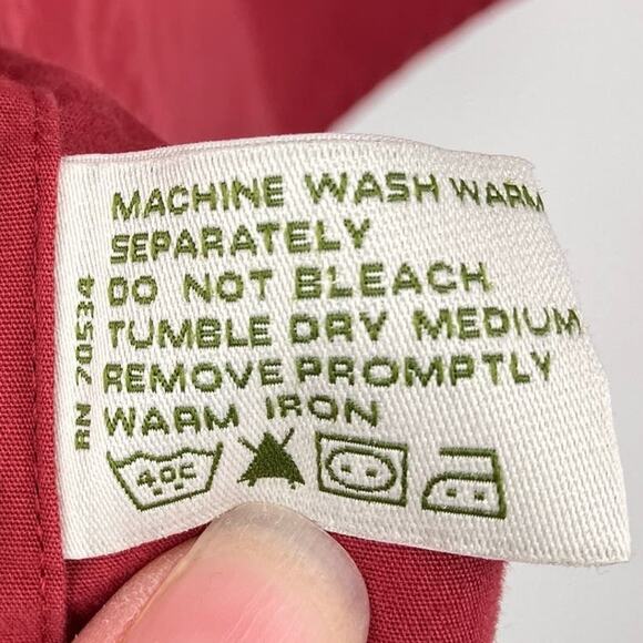 Orvis Red Roll Tab Long Sleeve Button Down Quilted Shoulder Shooting Shirt Top - Picture 4 of 9